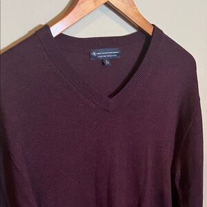 Hart Schaffner Marx Men's V-Neck Sweater in Deep Burgundy